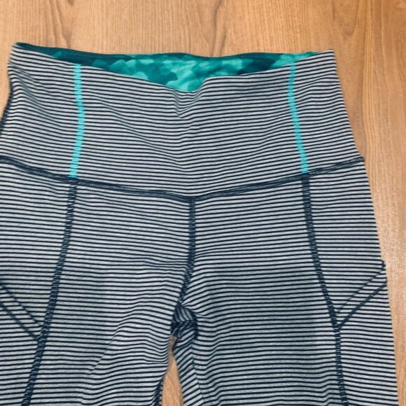 Lululemon Rebel Runner Crop Striped Legging Size 4 - Picture 3 of 12